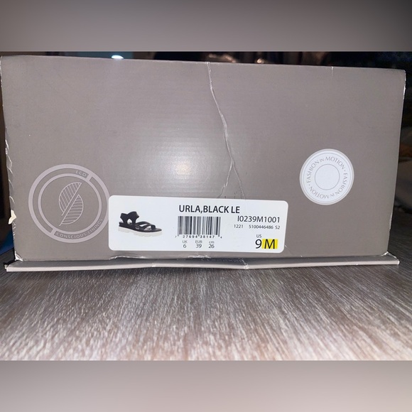 Franco Sarto Urla Leather Sport Sandal - Picture 16 of 16